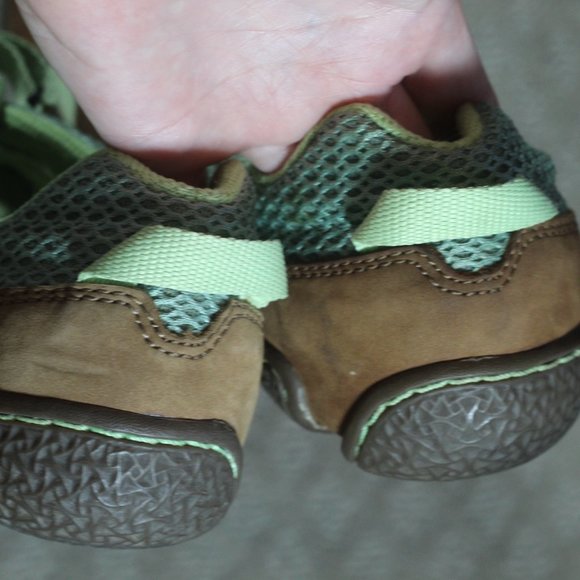 Teva Size 10 Tan & Green Hook & Loop Closure Shoes - Picture 4 of 6